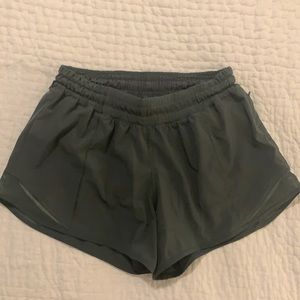 Lululemon Hotty Hot Low Rise Shorts